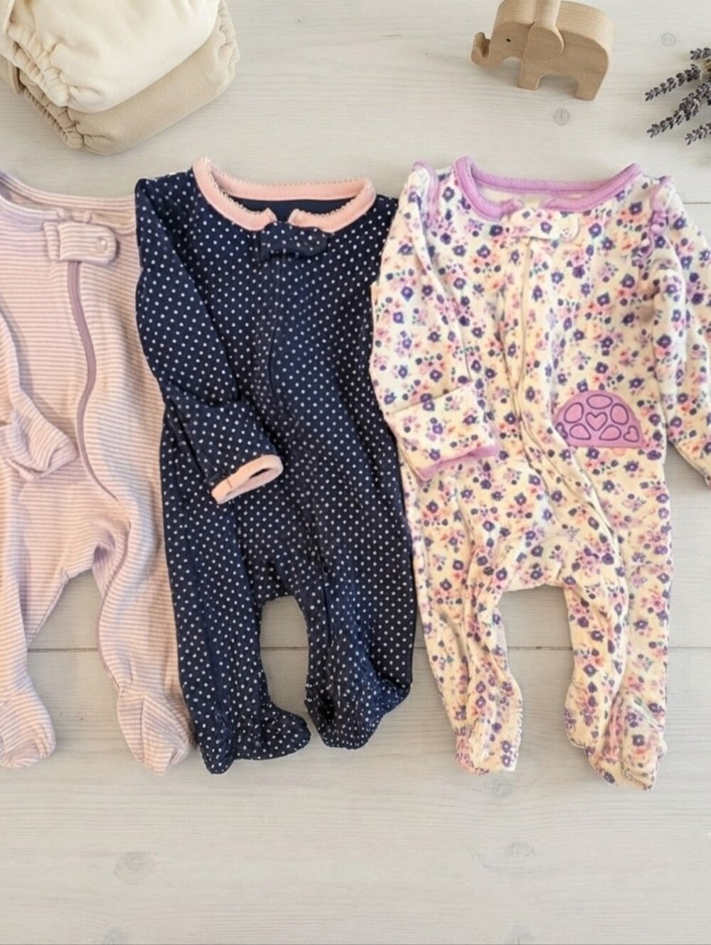 Carter's NB Baby Girls' One-Piece Sleepers - 3 Pack